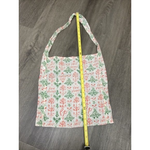 Free People Red and Green Sling Bag - Picture 2 of 5